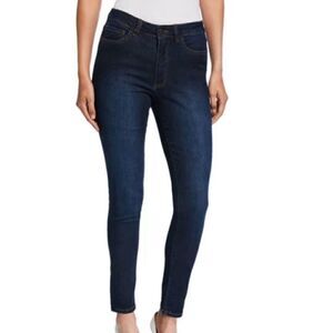 Halston Dark Wash Mid Rise Skinny fit jeans